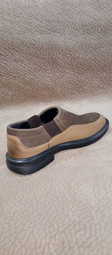 dəri ayaqqabı: Təmiz dəridir. Qəttəzədir. Bir dəfə də olsun geyinilməyib. razmeri 42 — 3