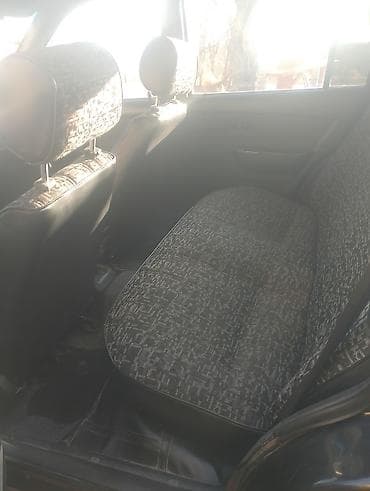 w211 acar: Daewoo Nexia: 1.5 l | 2010 il Sedan — 4