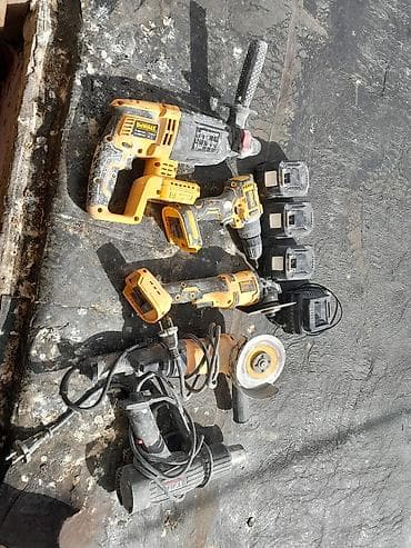 Qaynaq, svarka aparatları: DEWALT akkumuliyatorlu alətlər dəsti Tərkib: - DEWALT fırçasız — 8