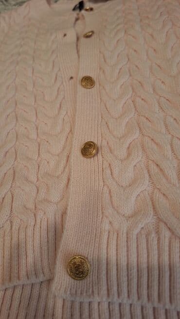 Yenidir Xl razmer olsada bedene oturdugu ucun L razmer xanimlara da lalafo.az -da Yenidir Xl razmer olsada bedene oturdugu ucun L razmer xanimlara da