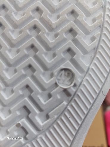 krasovkalar qadin ucun: Ağ rəngli yüksək boğazlı kətan idman ayaqqabısı - Material: nəfəsalan — 5