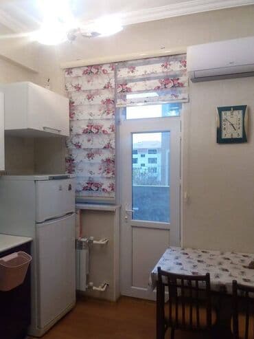 icarə donərxana: Abşeron rayonu Xırdalanda, 12 mertebeli binanın 3-cü mərtəbəsində — 9