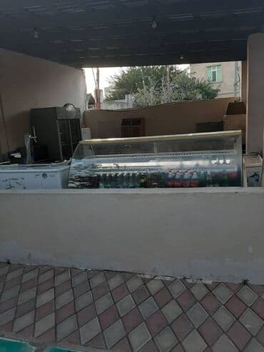 qalaciq kendi kiraye evler: Novxanı qəsəbəsində dənizə yaxın yol kənarı,sahəsi 15sot həyət sahəsi — 9