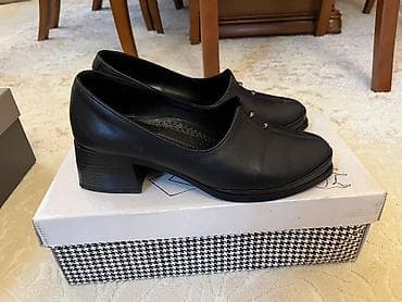 Qadın ayaqqabısı – klassik qara rəng Razmer 37 - Model: qapalı lalafo.az -da Qadın ayaqqabısı – klassik qara rəng Razmer 37 - Model: qapalı