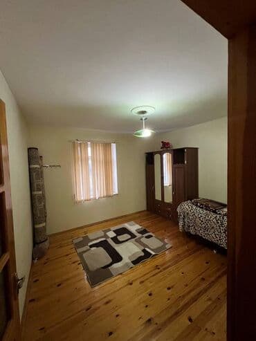 nugedi 2 kiraye evler: Geniş və işıqlı otaqlar, taxta döşəmələr və pəncərələrdə jalüz — 1