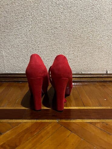 Basanoşka və səndəllər: Ölçü: 38, rəng - Qırmızı, Yeni — 3