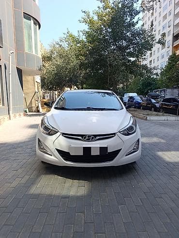 Hyundai Elantra: 1.6 l | 2014 il Sedan