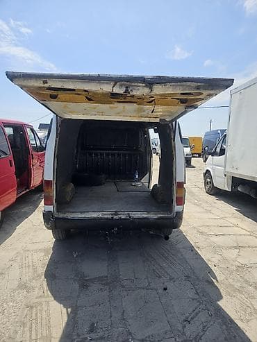 07 disk: Ford Transit: 2.5 l | 2000 il 433000 km Van body type — 5