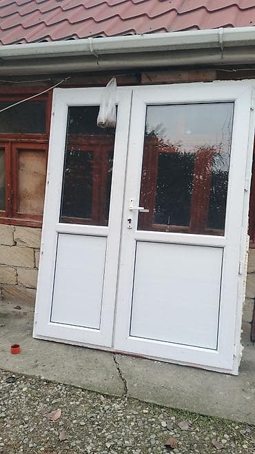 Plastik (PVC) ikiqat giriş qapısı – çərçivə ilə birlikdə. - Material