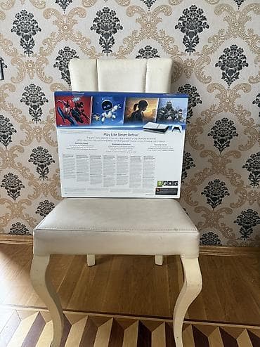 yeni playstation: Teze upakovka Ps 5 slim - 1 tb yaddas 1 il resmi zemanet Qiymet sondu — 2