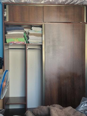 maqnitli qapi toru: İşlənmiş, 2 qapılı, Siyirməli, Qəhvəyi, Digər material, Kupe, Düz dolab — 2