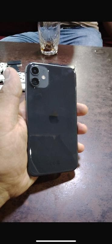 core ultra 5: IPhone 11, 256 GB, Qara — 4