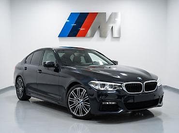 bmw x1 20d xdrive: BMW 5 Series sedan – yaş asfalt chameleon rəngli, M paketli xarici — 2