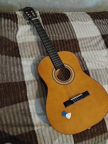 gitar klassik: Klassik akustik gitara seti - Korpus: klassik forma, təbii ağac — 1