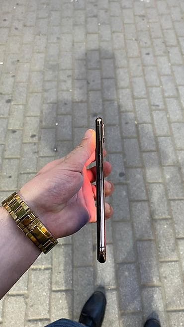 philips xenium 9@9s: IPhone Xs Max, Qızılı, Face ID — 3