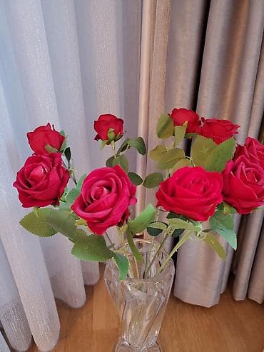 Şəkillər, tablolar: Süni qızılgüllər,barxat material çox gözəl görüntüsü var,dəst — 3