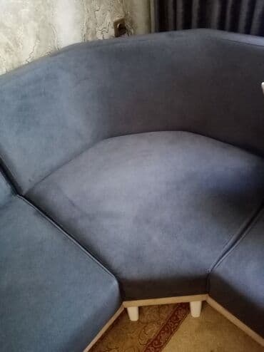 penaplas nedir: Madeyradan - Material: Yumşaq məxməri/velur tipli parça, ləkə saxlamır — 5