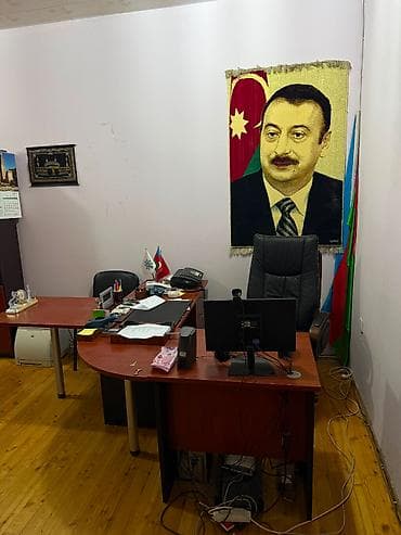 Ofis mebel ve avadanliqlari satilir cem.wekilde ciddi maraglan varsa — 2