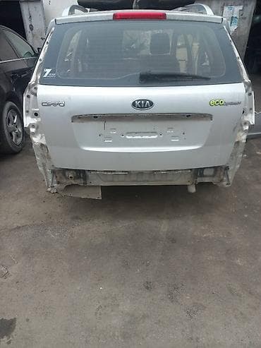 kia seed: Kia Ceed: 1.6 l | 2010 il Universal — 2
