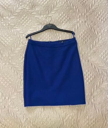 karandaş ətək: Qolay göy rəngdə qələm yubka - Klassik qələm kəsimi, dizə qədər — 2