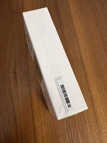 Личные вещи: Creed Centaurus 100 ml-in qiyməti 900 manatdır. 250 manata satıram — 2