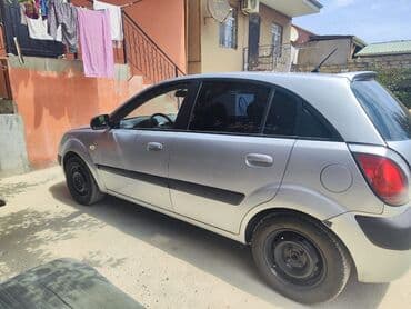 lada kalina 2011: Kia Rio hatchback elimyandi 8200 son - Korpus: 5 qapılı hatchback — 5