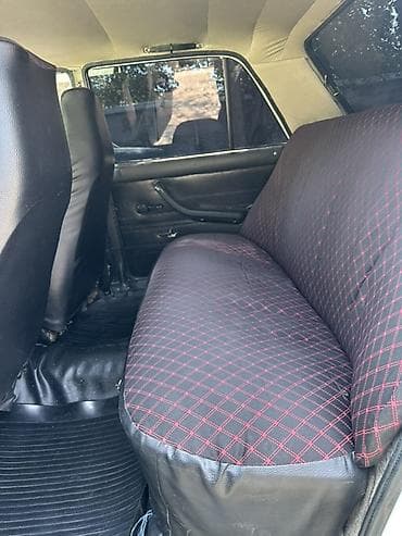 avto lizing: VAZ 2107 sedan – klassik ağ rəng, 4 qapı, arxa ötürücülü. Ili 2005 — 10
