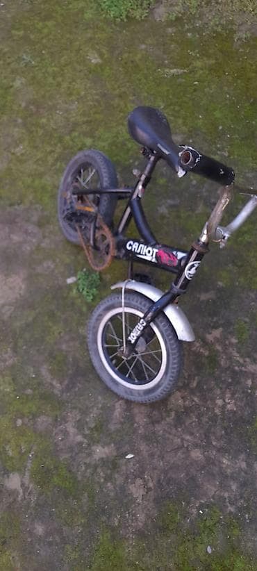Uşaq velosipedi – “Салют” markası, 12" təkərlər - Rəng: qara, gümüşü