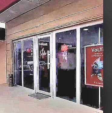 ucuz qapi: ALIMINIUM QAPI PENCERE. MAGAZA UCUN YARARLI. 10 LIQ KALYONU SUSEDEN — 1