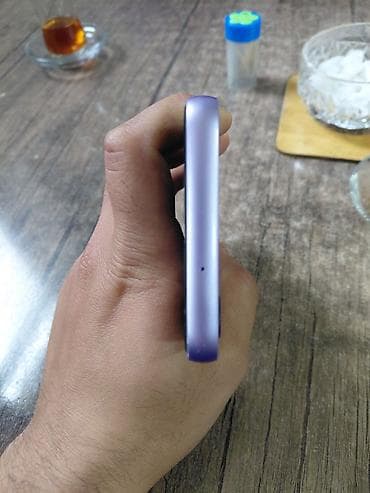 Məhsul: Bənövşəyi rəngdə smartfon samsung a05s prablesizdi Təsvir: -