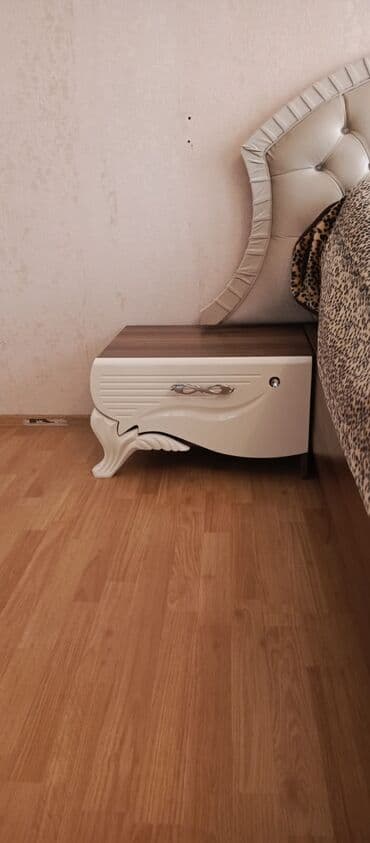 Divan və kreslo dəstləri: İkinəfərlik çarpayı — 5