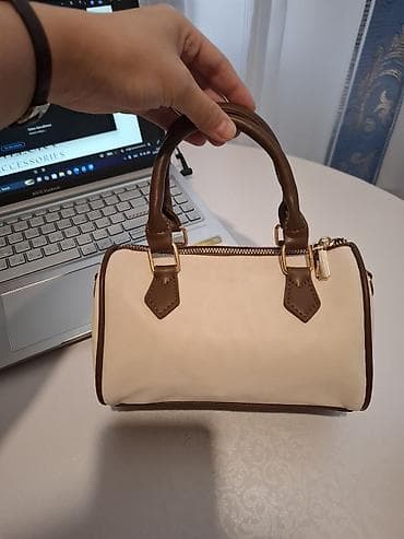 Наручные часы: Yenidir istifadə edilməyib * Çanta Tipi: Əl çantası * Rəng: Ağ * Qulp — 3