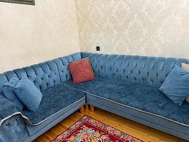 divan köşesi: Qiymət 450azn.Künc divan ela veziyyetde açılmır baza yoxdu. Unvan — 1