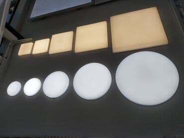 lampa: Müxtəlif ölçülü kvadrat və dairəvi LED panellər. Bu panellər müxtəlif — 1