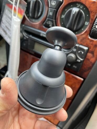 шины 13: Nokia telefonu ücün.Maşin aksesuarı.Tazadir.2 adadir. biri 13 azn — 9