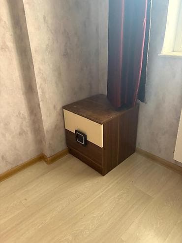 Yataq otağı üçün şkaf və tumba dəsti - Üç qapılı paltar şkafı: iki — 2