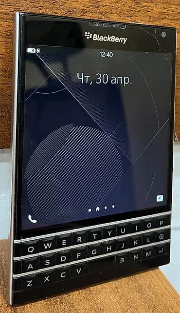 blackberry passport satilir: Blackberry Passport, 32 GB, rəng - Qara, Düyməli — 2
