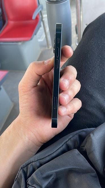 ipad mini 2: IPhone 13, Mavi, Face ID — 6