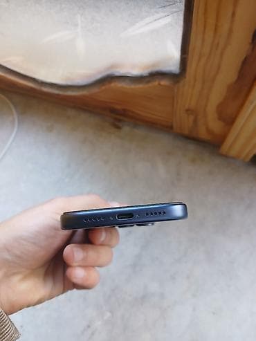 redmi poco m3: IPhone 17 Pro, 256 GB, Zəmanət, Barmaq izi, Simsiz şarj — 5