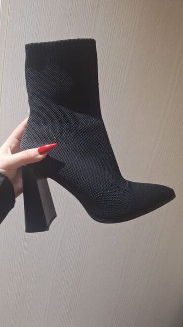 пояса для чулок: Размер: 37.5, цвет - Черный, Новый — 2