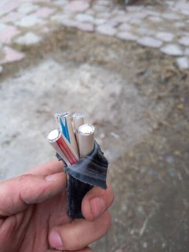 elektron metrə: Salam 3 faza alminium 2.5 rus isdesali cox kefiyetli metresi 5 m 100 — 2