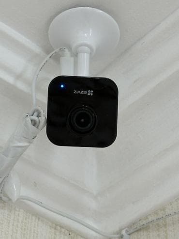 3 ədəd EZVIZ C1C daxili IP təhlükəsizlik kamerası və 3 ədəd 64 gb