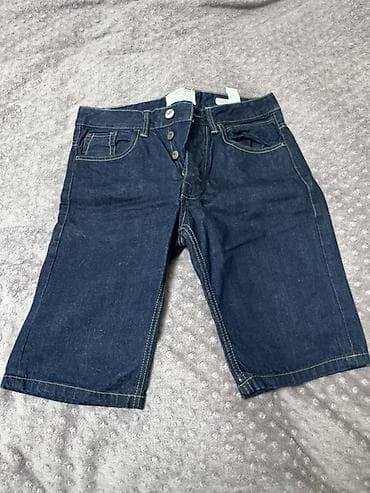 Plaşlar: Qadın geyim dəsti – 3 ədəd 1) Qara qələm ətək - Klassik düz kəsim — 6