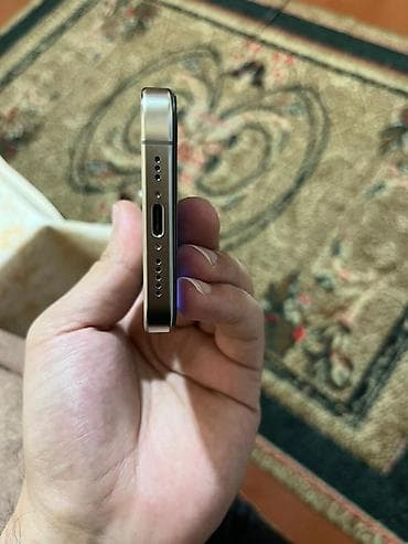 iphone 3 kamera: IPhone 15 Pro, Gümüşü, Face ID — 5