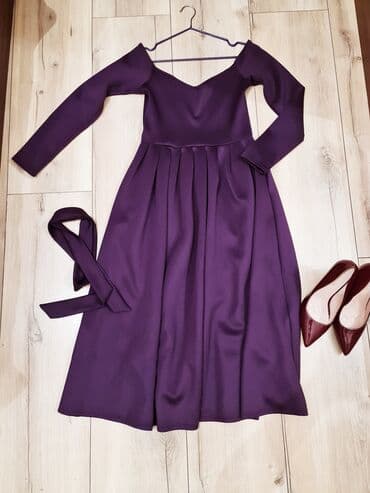 rus papağı: Платье. Размер S/M
50 азн — 3