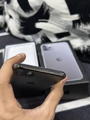 tablet mini 5: IPhone 11 Pro, 256 GB, Space Gray, Face ID — 4