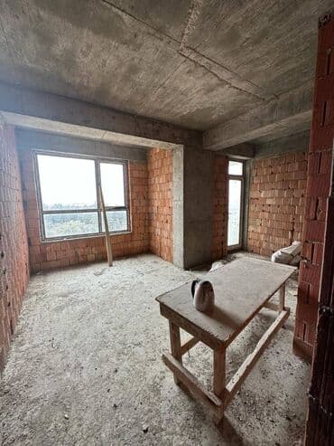 ağ şeher evler: Qaraçuxur qəs., 2 otaqlı, Yeni tikili, 72 kv. m — 2