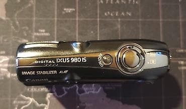 ipad 8: Sensör: 14,7 MP 1/1,7" CCD Lens: Canon 7.7 - 28.5mm f2.8 - 5.8 Minimum — 6