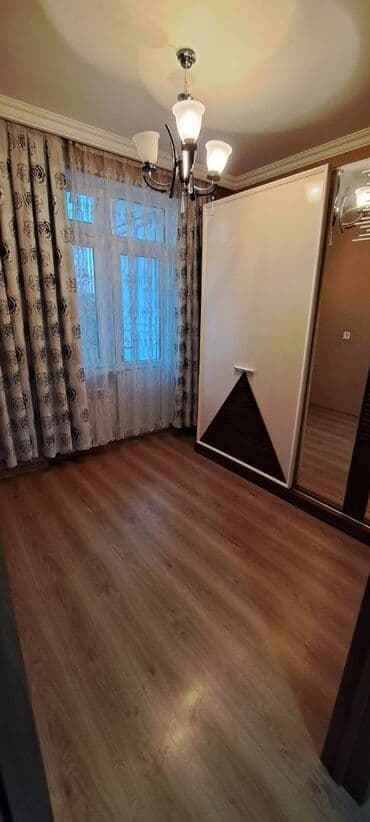 qobuda kirayə evlər: Razində ayqun mola yaxin 5 mertebeli binanın 5-ci mərtəbəsində — 7