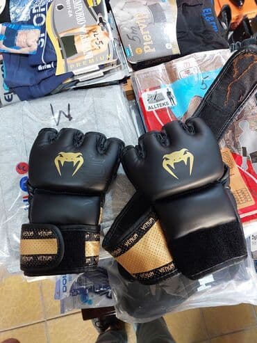 Самокаты: MMA/qarışıq döyüş sənətləri üçün açıq barmaqlıqlu əlcəklər. (Box — 1